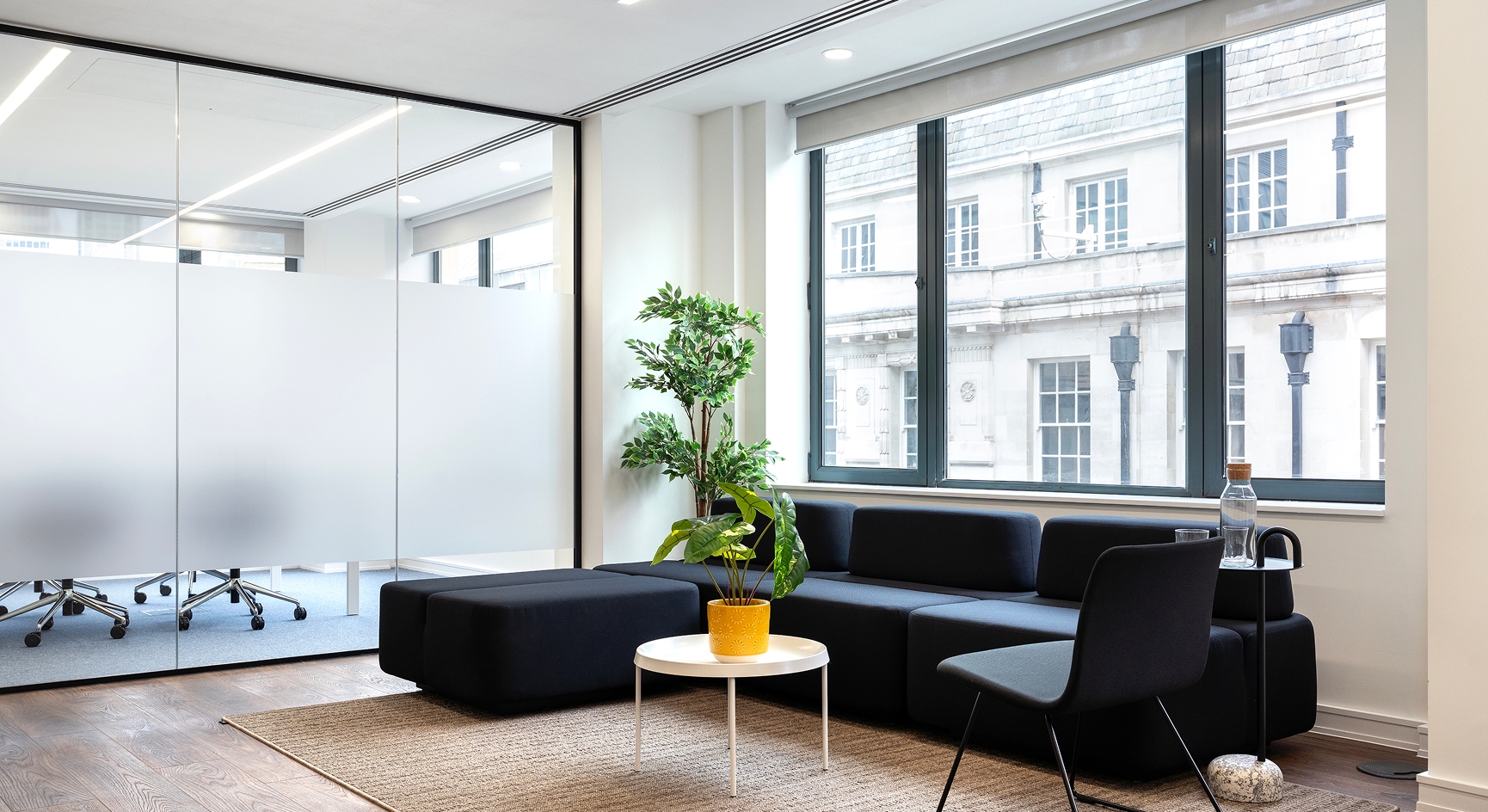 4th floor reception lounge